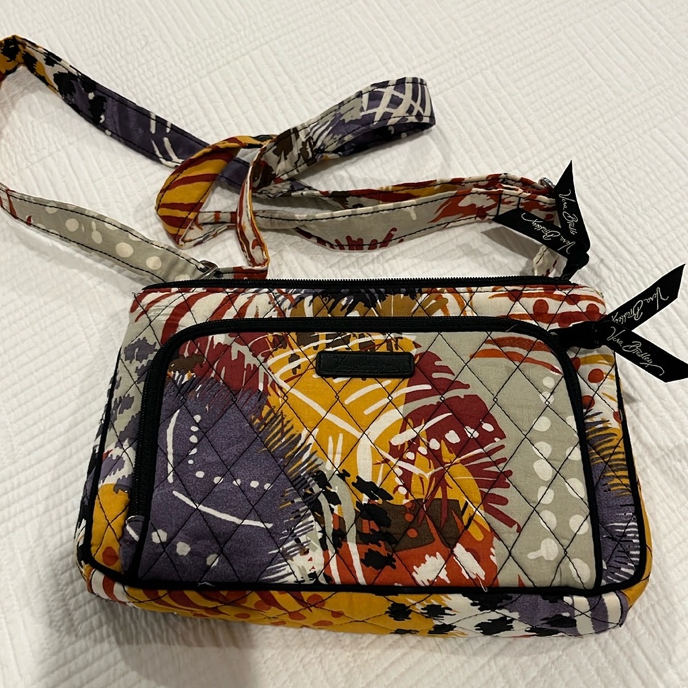 Sale! Vera Bradley crossbody